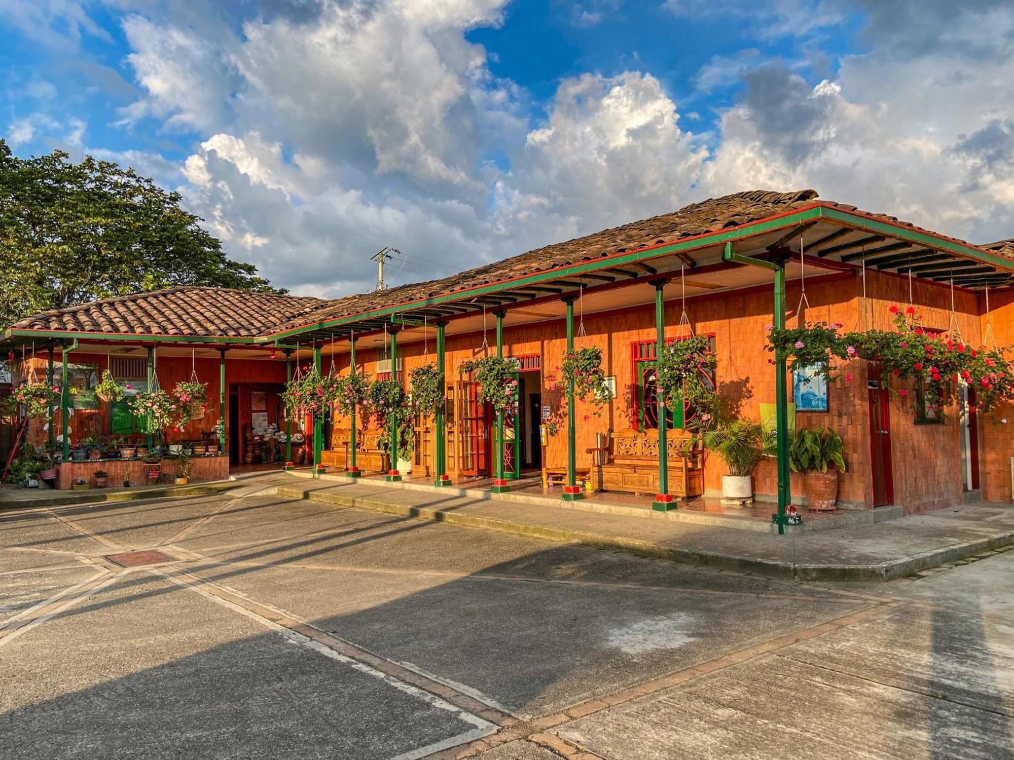 Finca Del Cafe - Casa Typica Santa Rosa de Cabal Exterior photo